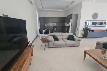 Satılır Bağ Evi şüvəlanda 