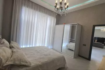 Satılır Bağ Evi şüvəlanda 