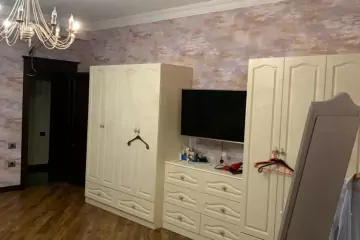 Satılır Yeni Tikili Beşmərtəbədə 