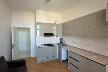 Aylıq Kirayə Yeni Tikili Bakı Kinoteatrıda 