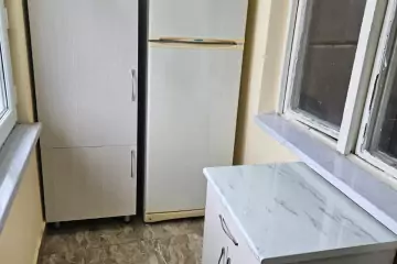 Aylıq Kirayə Köhnə Tikili 4-cü Mikrorayonda 