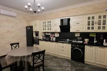 Satılır Yeni Tikili Beşmərtəbədə 