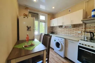 Aylıq Kirayə Köhnə Tikili 28 May Metrosu ətrafında 