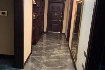 Satılır Yeni Tikili Beşmərtəbədə 