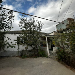 Satılır 7 otaqlı Həyət evi 140 m², 1 sot  torpaq, Yeni Suraxanı