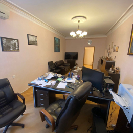 Kirayə 4 otaqlı Yeni Tikili 160 m², Yasamal