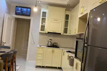 Satılır Yeni Tikili Ukraniya Dairəsida 