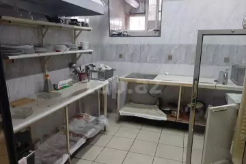 Satılır Obyekt Axundov Bağında 