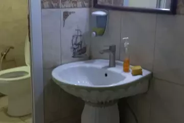 Satılır Obyekt Axundov Bağında 