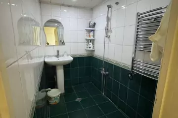 Satılır Köhnə Tikili Gəncə Prospektində 