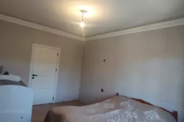 Satılır Köhnə Tikili Qaraçuxurda 