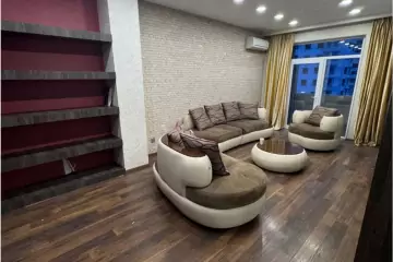 Aylıq Kirayə Yeni Tikili Ağ şəhər Kompleksində 