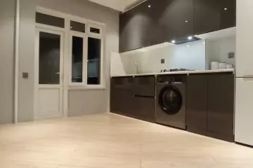 Satılır Köhnə Tikili Qaraçuxurda 