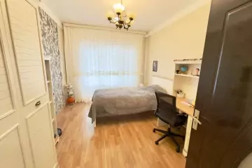 Satılır Köhnə Tikili Gəncə Prospektində 