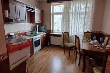 Satılır Yeni Tikili Həzi Aslanovda 