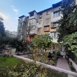 Satılır 3 otaqlı Köhnə Tikili 65 m², 8-ci kilometr