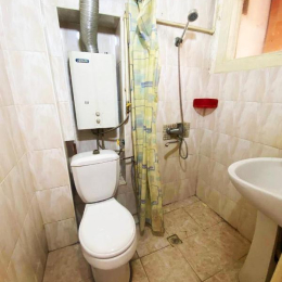 Satılır 2 otaqlı Köhnə Tikili 55 m², Elmler Akademiyası