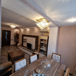 Satılır 3 otaqlı Köhnə Tikili 72 m², Əmircan