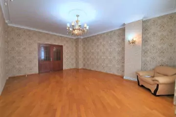 Aylıq Kirayə Ofis Sovetski (советская)da 