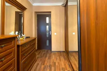 Satılır Köhnə Tikili Beşmərtəbədə 