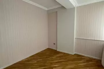 Satılır Yeni Tikili 8-ci Kilometrdə 