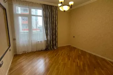 Satılır Yeni Tikili 8-ci Kilometrdə 