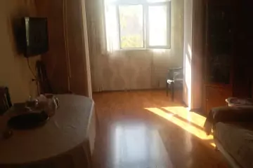 Satılır Köhnə Tikili Cavanşir Küçəsində 