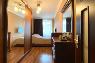 Satılır Köhnə Tikili Beşmərtəbədə 