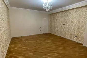 Satılır Yeni Tikili 8-ci Kilometrdə 