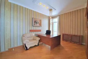 Aylıq Kirayə Ofis Sovetski (советская)da 