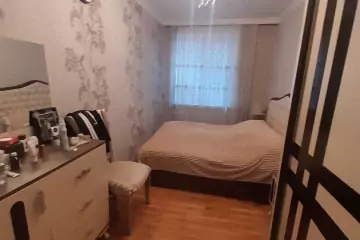 Satılır Köhnə Tikili 8-ci Kilometrdə 