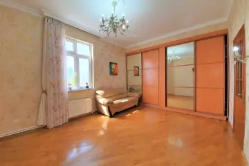 Aylıq Kirayə Ofis Sovetski (советская)da 