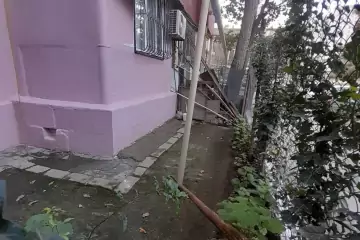 Satılır Köhnə Tikili 8-ci Kilometrdə 