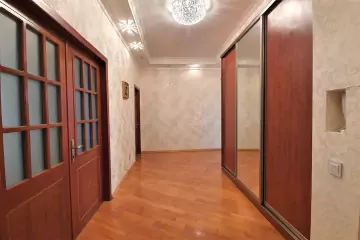 Aylıq Kirayə Ofis Sovetski (советская)da 