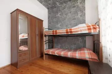 Satılır Bağ Evi Buzovnada 