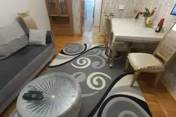 Satılır Köhnə Tikili 8-ci Kilometrdə 