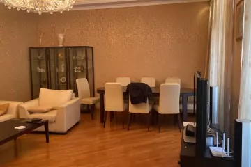 Satılır Yeni Tikili Gənclikdə 