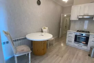 Aylıq Kirayə Yeni Tikili Grand Hayatda 