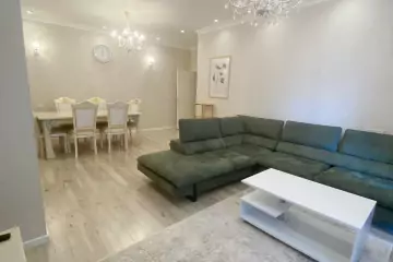 Aylıq Kirayə Yeni Tikili Grand Hayatda 