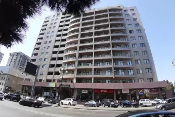 Satılır Yeni Tikili Gənclikdə 