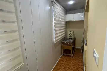 Satılır Köhnə Tikili 8-ci Kilometrdə 