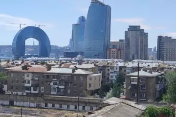 Satılır Yeni Tikili Ağ şəhər Kompleksində 