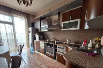 Satılır Yeni Tikili Gənclikdə 