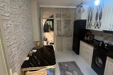 Satılır Yeni Tikili Masazırda 