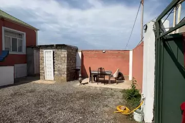 Satılır Həyət Evi Ramanada 