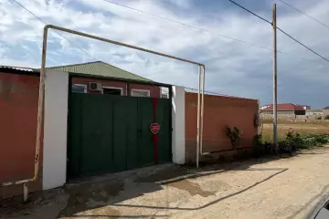 Satılır Həyət Evi Ramanada 