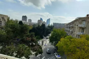 Satılır Köhnə Tikili Space Tv'də 