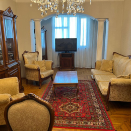 Satılır 3 otaqlı Köhnə Tikili 90 m², Gənclik Mall