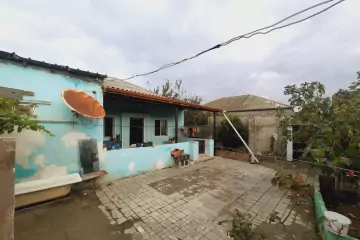 Satılır Həyət Evi Savalan Qəsəbəsida 