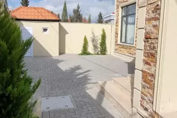 Satılır Bağ Evi Buzovnada 